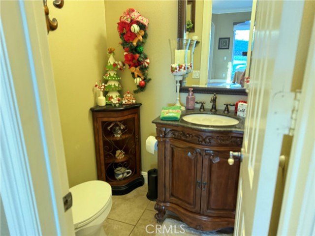 30610 Early Round Drive, Canyon Lake CA: https://media.crmls.org/medias/ff6030d3-f3b5-4f52-aea1-805a4e8b3609.jpg