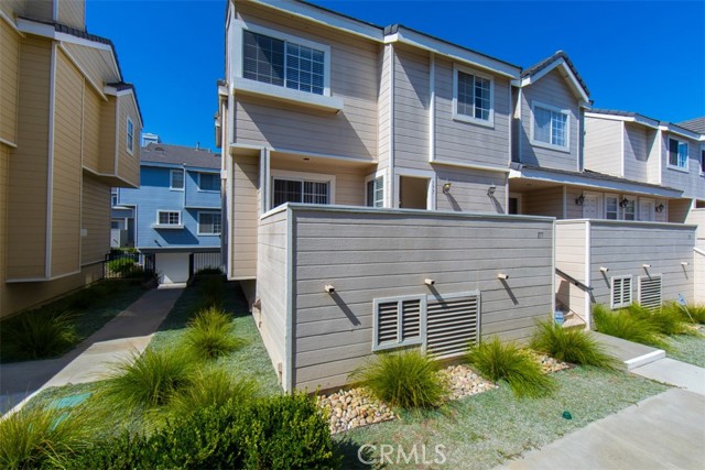 Detail Gallery Image 1 of 49 For 2800 Plaza Del Amo #177,  Torrance,  CA 90503 - 3 Beds | 3 Baths