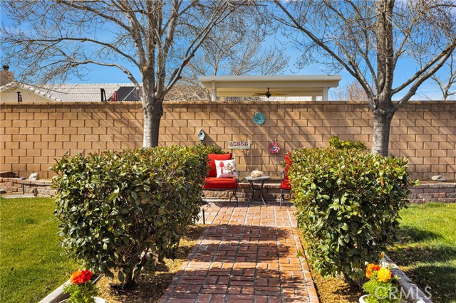 Detail Gallery Image 28 of 44 For 12574 Sarsi Ct, Apple Valley,  CA 92308 - 4 Beds | 2 Baths