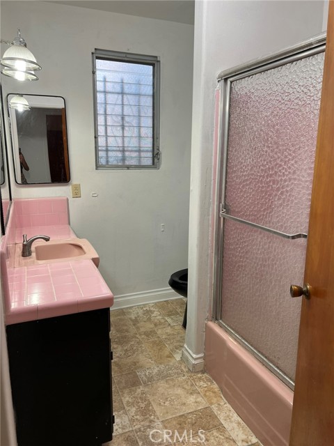 640 Elm Avenue, Long Beach CA: https://media.crmls.org/medias/ff613d93-c707-42d7-ab34-56b747b25537.jpg