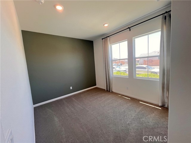 30724 Vera Cruz Circle, Winchester CA: https://media.crmls.org/medias/ff617995-872e-4a24-8d5a-4936ffc9a827.jpg