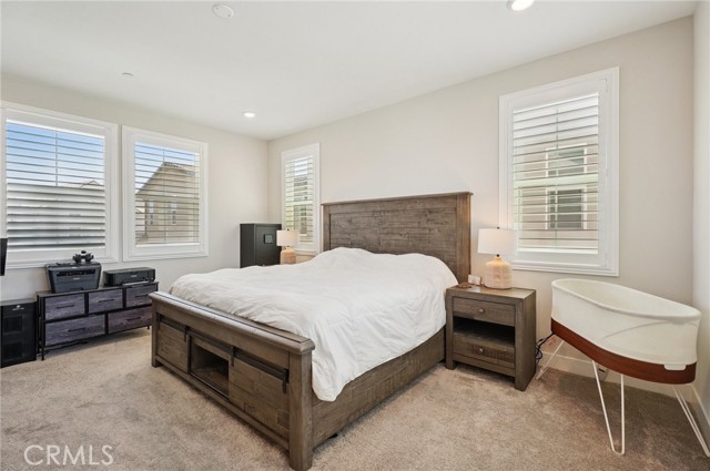 27008 Declaration Road, Valencia CA: https://media.crmls.org/medias/ff627ba9-c256-486d-9468-1b86c6bd20cd.jpg