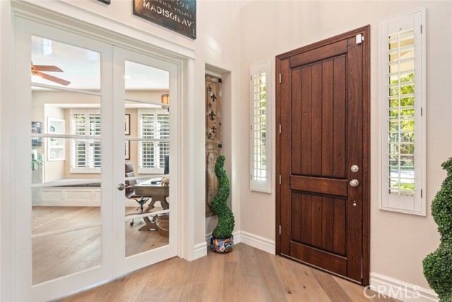 Detail Gallery Image 10 of 61 For 1455 Deer Hollow, Corona,  CA 92882 - 5 Beds | 3/1 Baths