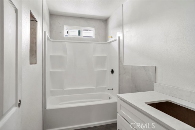 Detail Gallery Image 29 of 49 For 1003 - 1001 W Myrtle St, Santa Ana,  CA 92703 - – Beds | – Baths