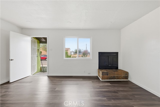 Detail Gallery Image 3 of 30 For 950 Lance, Barstow,  CA 92311 - 3 Beds | 1 Baths