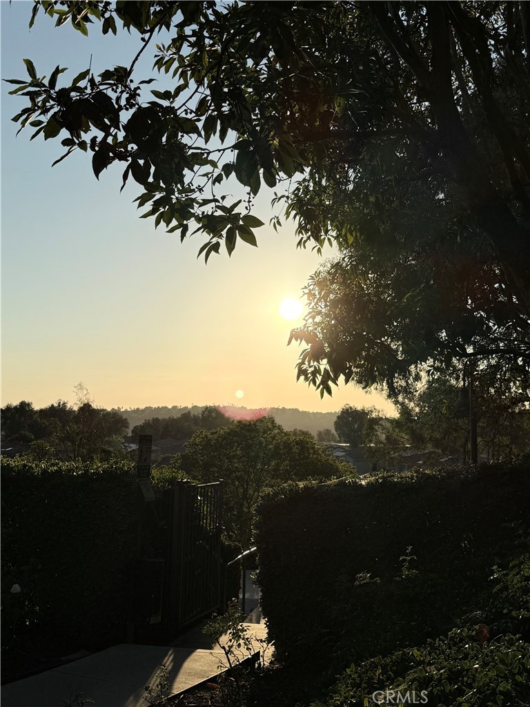 https://media.crmls.org/medias/ff632dce-d4e1-469f-8d99-77f396a4737d.jpg?preset=X-Large