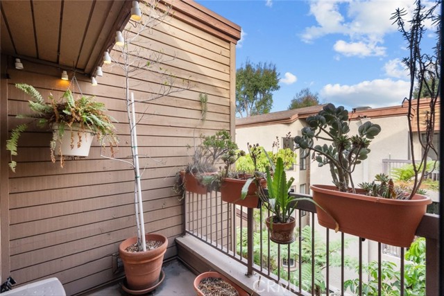 Detail Gallery Image 14 of 34 For 236 N Louise St #303,  Glendale,  CA 91206 - 2 Beds | 2 Baths