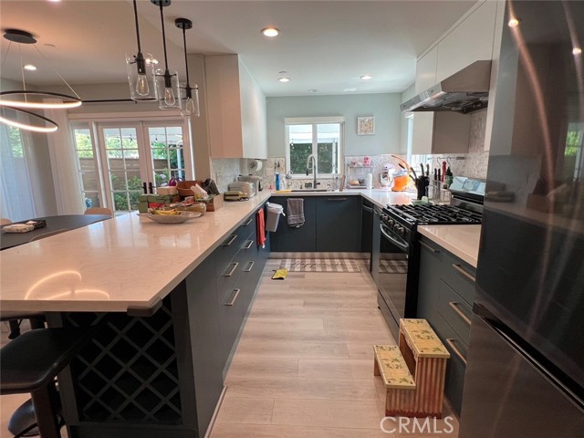 206 S Sunset Place, Monrovia CA: https://media.crmls.org/medias/ff6410a8-ce32-4fb9-8d79-c80c90d4de33.jpg