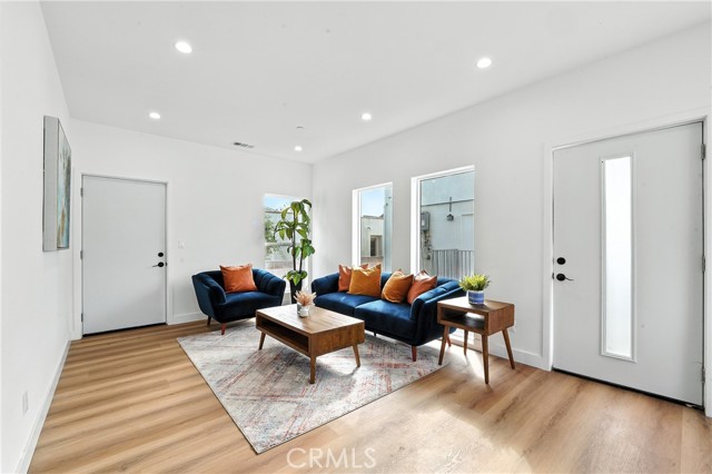 Detail Gallery Image 40 of 69 For 3031 Vineyard Ave, Los Angeles,  CA 90016 - – Beds | – Baths