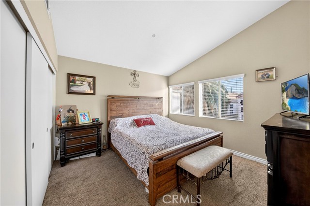 Detail Gallery Image 7 of 11 For 15541 Saldana Ct, Fontana,  CA 92337 - 3 Beds | 2/1 Baths