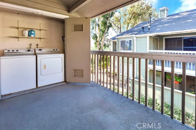 Detail Gallery Image 16 of 22 For 23556 Cambridge Rd #327,  Yorba Linda,  CA 92887 - 2 Beds | 2 Baths