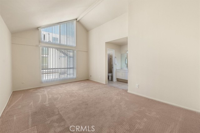 Detail Gallery Image 22 of 34 For 5461 Newcastle Ave #8,  Encino,  CA 91316 - 2 Beds | 2/1 Baths