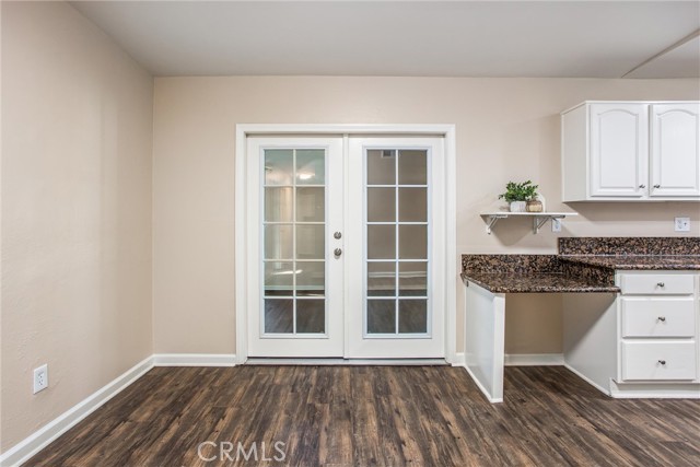 Detail Gallery Image 15 of 32 For 10132 Shady View Street, Riverside,  CA 92503 - 4 Beds | 2 Baths