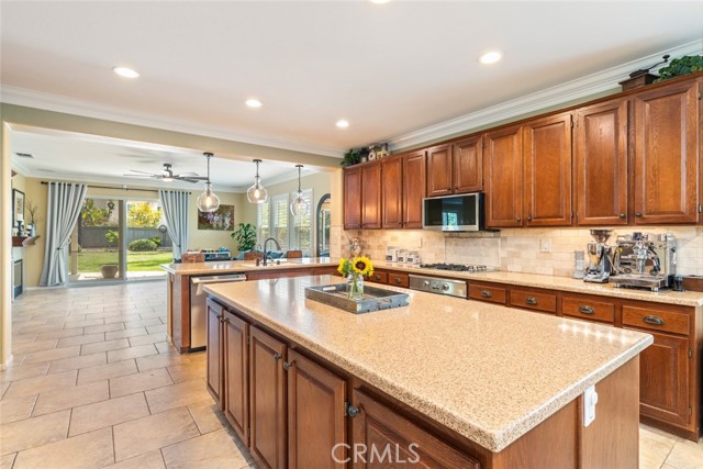 40433 Wgasa Place, Temecula CA: https://media.crmls.org/medias/ff671251-a4d3-40fc-bea0-7867165864ce.jpg