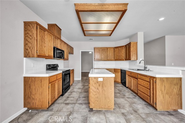 18579 Hidden Valley Road, Hidden Valley Lake CA: https://media.crmls.org/medias/ff676640-9e1d-445a-a808-a06dfcf4a517.jpg