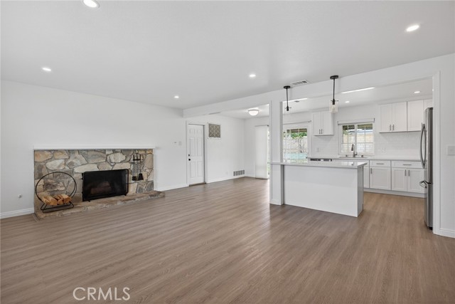 Detail Gallery Image 3 of 26 For 1163 N Hart, Orange,  CA 92867 - 5 Beds | 3 Baths