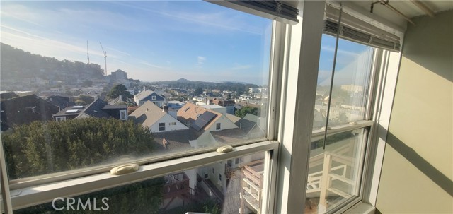 Detail Gallery Image 8 of 27 For 905 Ashbury, San Francisco,  CA 94117 - – Beds | – Baths