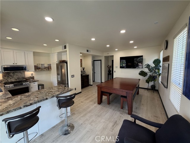 Detail Gallery Image 14 of 19 For 712 Lupine Dr, San Marcos,  CA 92078 - 4 Beds | 2/1 Baths