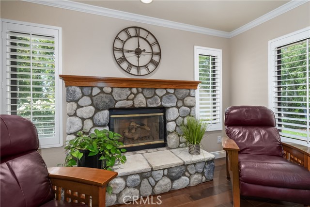 10154 Whispering Forest Drive, Rancho Cucamonga CA: https://media.crmls.org/medias/ff681acc-7e5d-443f-b7e7-9bfa80386a6d.jpg