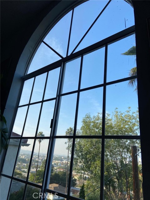 Detail Gallery Image 8 of 44 For 612 Alta Vista, Glendale,  CA 91205 - 3 Beds | 2/1 Baths