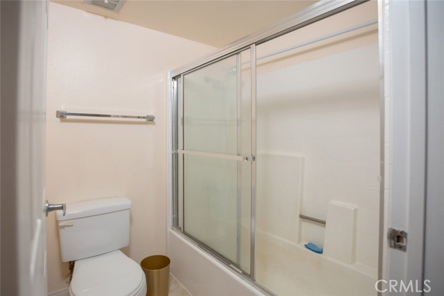 Detail Gallery Image 11 of 34 For 5540 Owensmouth Ave #206,  Woodland Hills,  CA 91304 - 2 Beds | 2 Baths