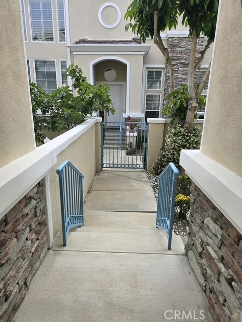 11 Chandon, Newport Coast CA: https://media.crmls.org/medias/ff6872ff-86e5-43c4-b0ac-da0700de5337.jpg