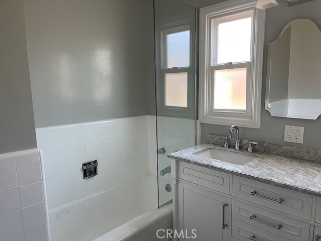 Detail Gallery Image 10 of 31 For 12619 Tiara St., Valley Village,  CA 91607 - 3 Beds | 1/1 Baths