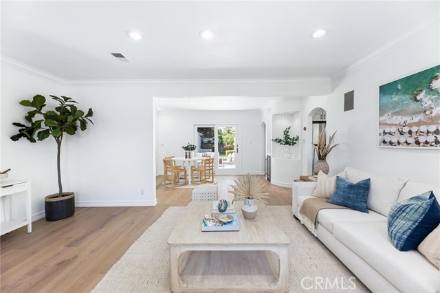 Detail Gallery Image 10 of 47 For 3219 Gibson Pl, Redondo Beach,  CA 90278 - 3 Beds | 2 Baths