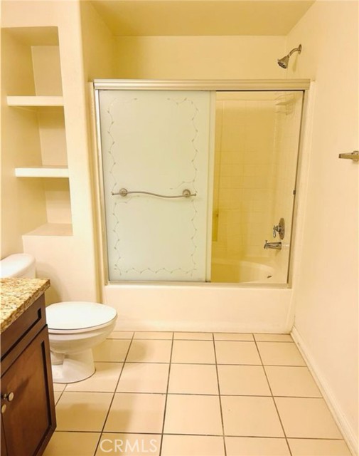 Detail Gallery Image 6 of 12 For 360 W Avenue 26 #318,  Los Angeles,  CA 90031 - 0 Beds | 1 Baths