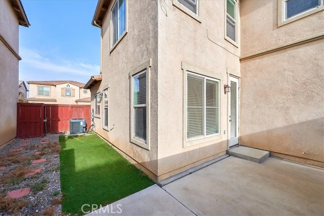 Detail Gallery Image 7 of 67 For 4021 Landau Ct, Riverside,  CA 92501 - 3 Beds | 2/1 Baths