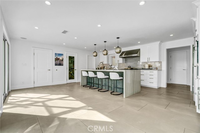 Detail Gallery Image 11 of 58 For 16412 Ardsley Cir, Huntington Beach,  CA 92649 - 4 Beds | 3/1 Baths