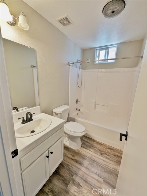 808 Damask Court, Santa Maria CA: https://media.crmls.org/medias/ff6b41a0-73b2-4b3a-beec-dff56a16e8c5.jpg