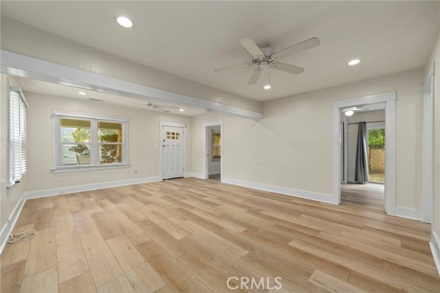 Detail Gallery Image 10 of 32 For 316 E Foothill Bld, Glendora,  CA 91741 - 3 Beds | 2 Baths