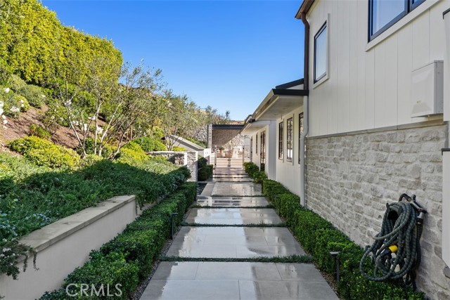 Detail Gallery Image 10 of 69 For 92 Monarch Bay, Dana Point,  CA 92629 - 5 Beds | 5/1 Baths