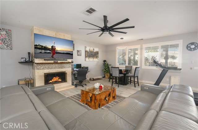 Detail Gallery Image 10 of 25 For 23272 Alta Oaks Dr, Wildomar,  CA 92595 - 5 Beds | 3/1 Baths