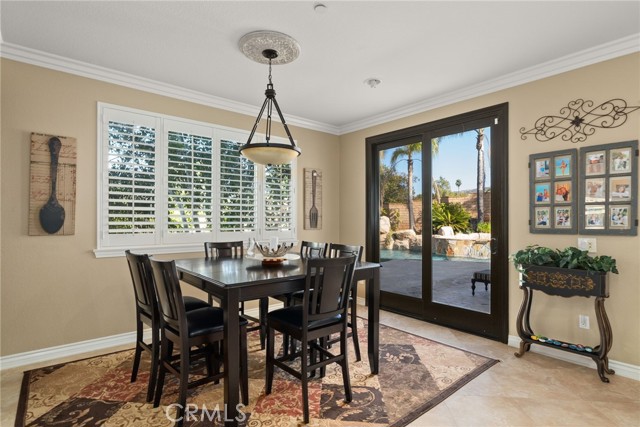 Detail Gallery Image 20 of 56 For 1578 Twin Oaks Cir, Corona,  CA 92881 - 5 Beds | 4/1 Baths