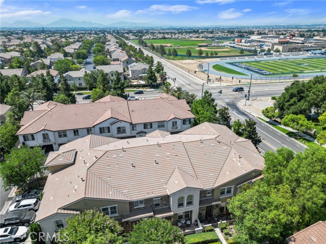 Image 21 of 30 For 15723 Parkhouse  30