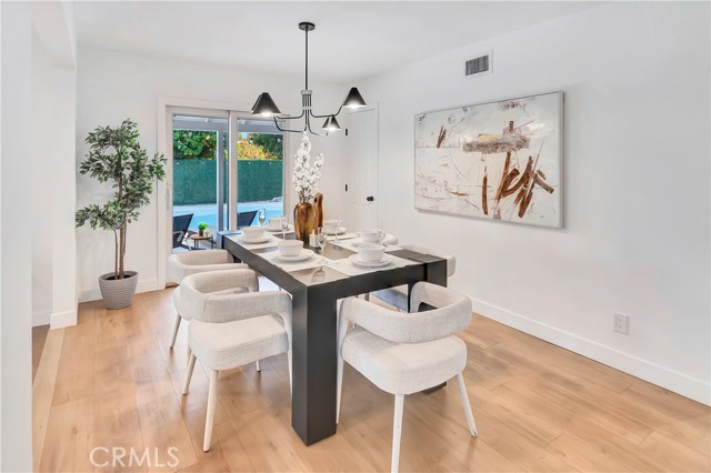20742 Lull Street, Winnetka CA: https://media.crmls.org/medias/ff6eed53-3263-44d5-b885-5b7949f5fd76.jpg
