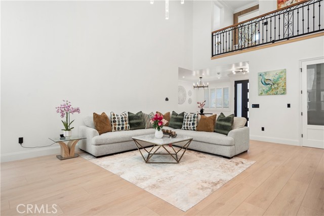 21861 Vacation Ln Lane, Huntington Beach CA: https://media.crmls.org/medias/ff6f35fd-37ad-45ed-97fc-0423559e21b7.jpg