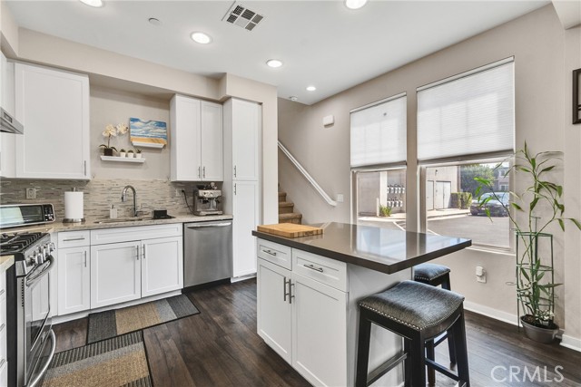 823 104 Anaheim Boulevard, Anaheim CA: https://media.crmls.org/medias/ff706485-8fe9-4cc8-83bd-b96840eb08fb.jpg