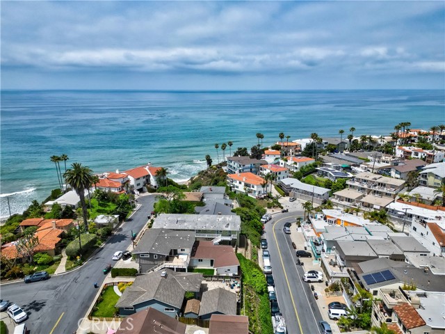 236 W Mariposa, San Clemente CA: https://media.crmls.org/medias/ff708bf4-32d3-4e7b-a4a2-9f81d15c3e03.jpg