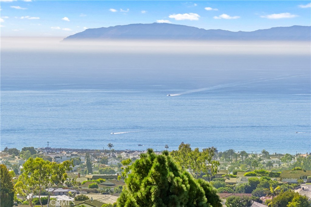 MLS #OC25247778 image #30