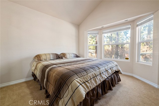 Detail Gallery Image 14 of 34 For 301 Shakespeare Ln, Big Bear City,  CA 92314 - 3 Beds | 2 Baths