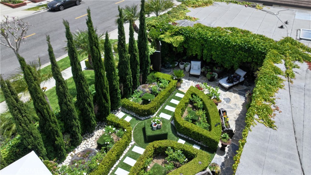 MLS #OC25182899 img 13