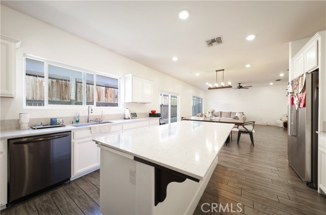 Detail Gallery Image 16 of 27 For 9612 Cobble Creek Dr, Shafter,  CA 93263 - 4 Beds | 2 Baths