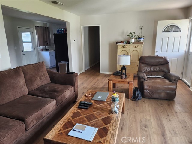 Detail Gallery Image 9 of 20 For 704 Danecroft Ave, Glendora,  CA 91740 - 3 Beds | 1 Baths