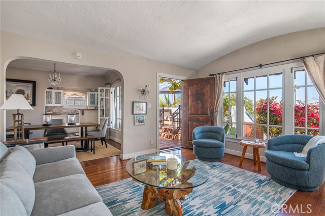 1236 3rd Street, Hermosa Beach, California 90254, 2 Bedrooms Bedrooms, ,2 BathroomsBathrooms,Residential,Sold,3rd,SB22195977
