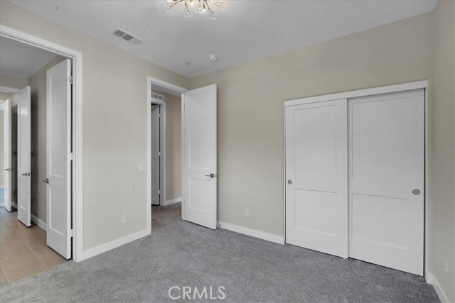 670 Athos, Lake Forest CA: https://media.crmls.org/medias/ff739617-e5f1-4584-ad63-937a110bd7ff.jpg
