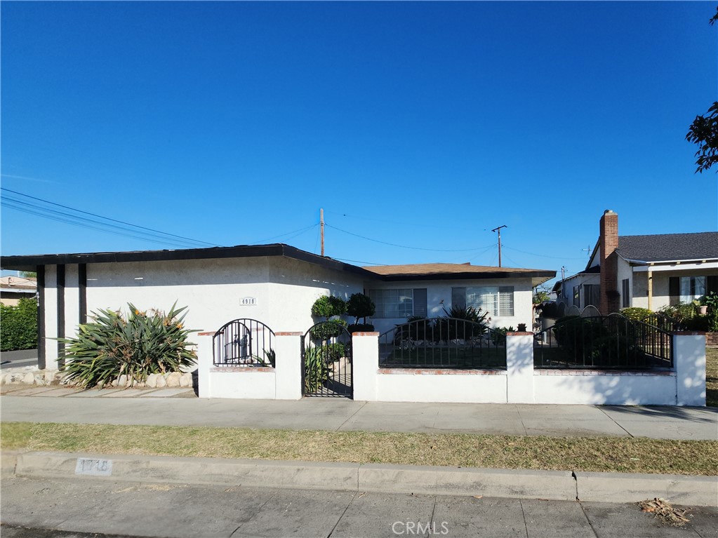 4918 Rosemead
