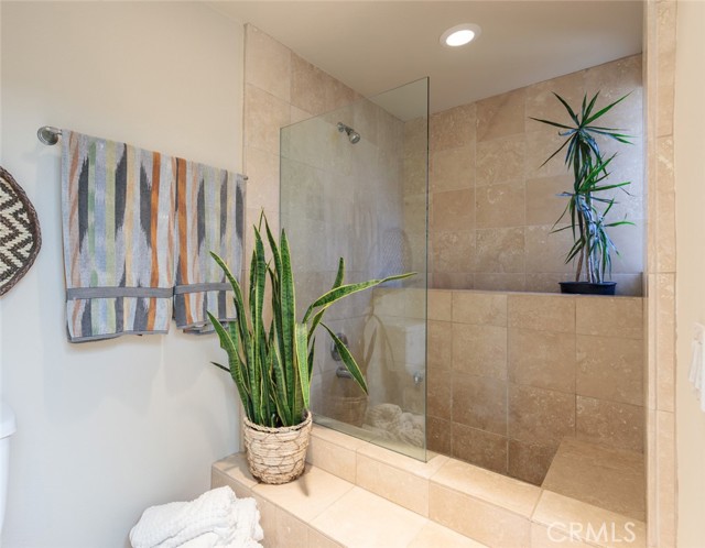Detail Gallery Image 17 of 28 For Address Is Not Disclosed, Newport Beach,  CA 92660 - 3 Beds | 2/1 Baths